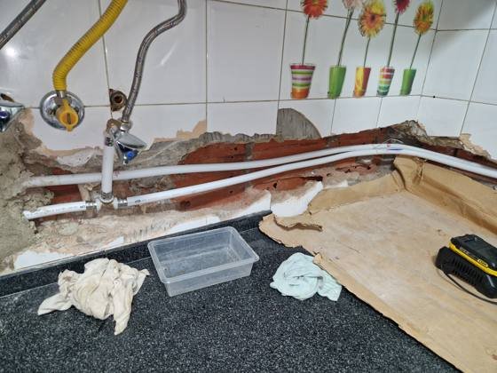 Trabalho de canalizacao e desentupimento realizado pela So Esgotos, foto 1
