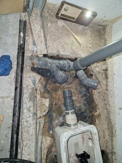 Trabalho de canalizacao e desentupimento realizado pela So Esgotos, foto 24