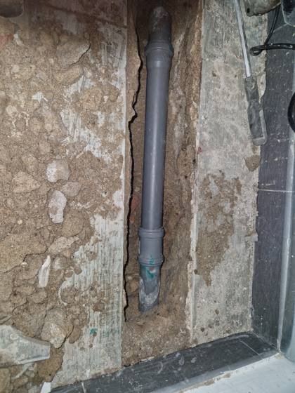 Trabalho de canalizacao e desentupimento realizado pela So Esgotos, foto 41