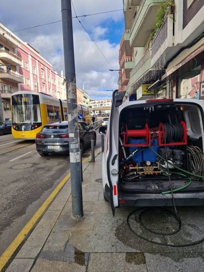 Trabalho de canalizacao e desentupimento realizado pela So Esgotos, foto 57