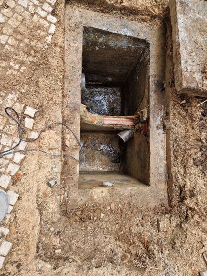 Trabalho de canalizacao e desentupimento realizado pela So Esgotos, foto 66