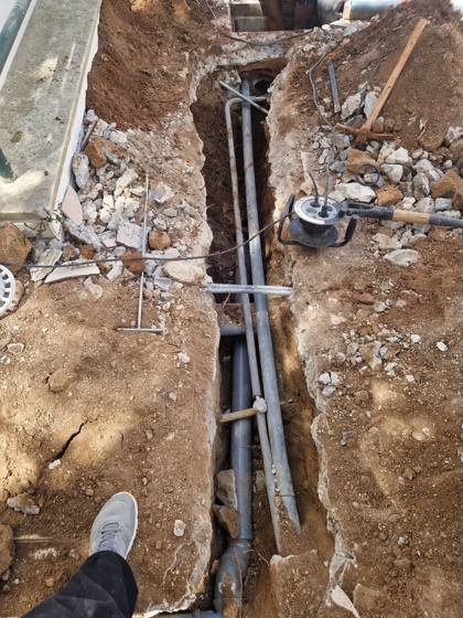Trabalho de canalizacao e desentupimento realizado pela So Esgotos, foto 73