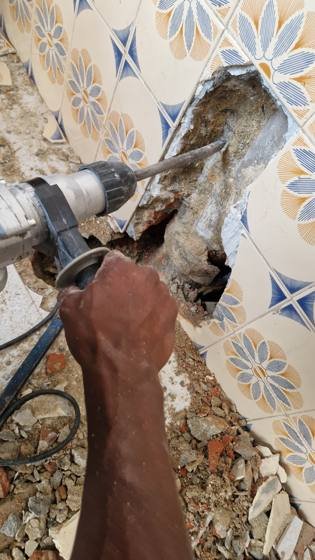 Trabalho de canalizacao e desentupimento realizado pela So Esgotos, foto 93