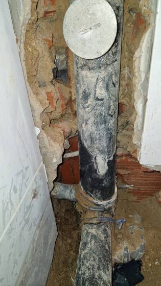 Trabalho de canalizacao e desentupimento realizado pela So Esgotos, foto 109