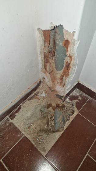 Trabalho de canalizacao e desentupimento realizado pela So Esgotos, foto 122
