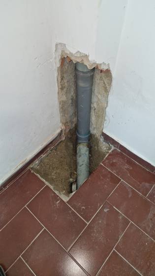 Trabalho de canalizacao e desentupimento realizado pela So Esgotos, foto 124
