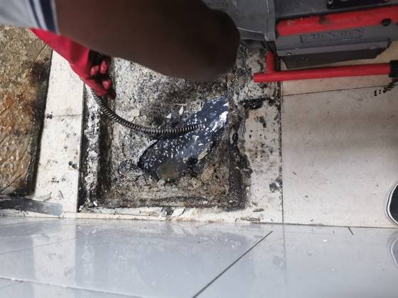 Trabalho de canalizacao e desentupimento realizado pela So Esgotos, foto 151