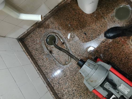 Trabalho de canalizacao e desentupimento realizado pela So Esgotos, foto 167