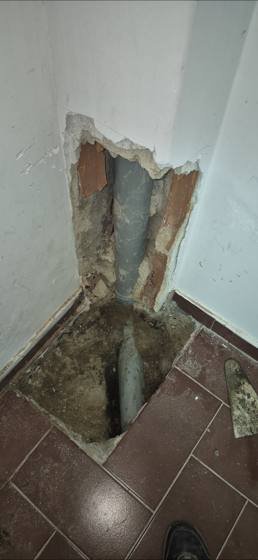 Trabalho de canalizacao e desentupimento realizado pela So Esgotos, foto 185
